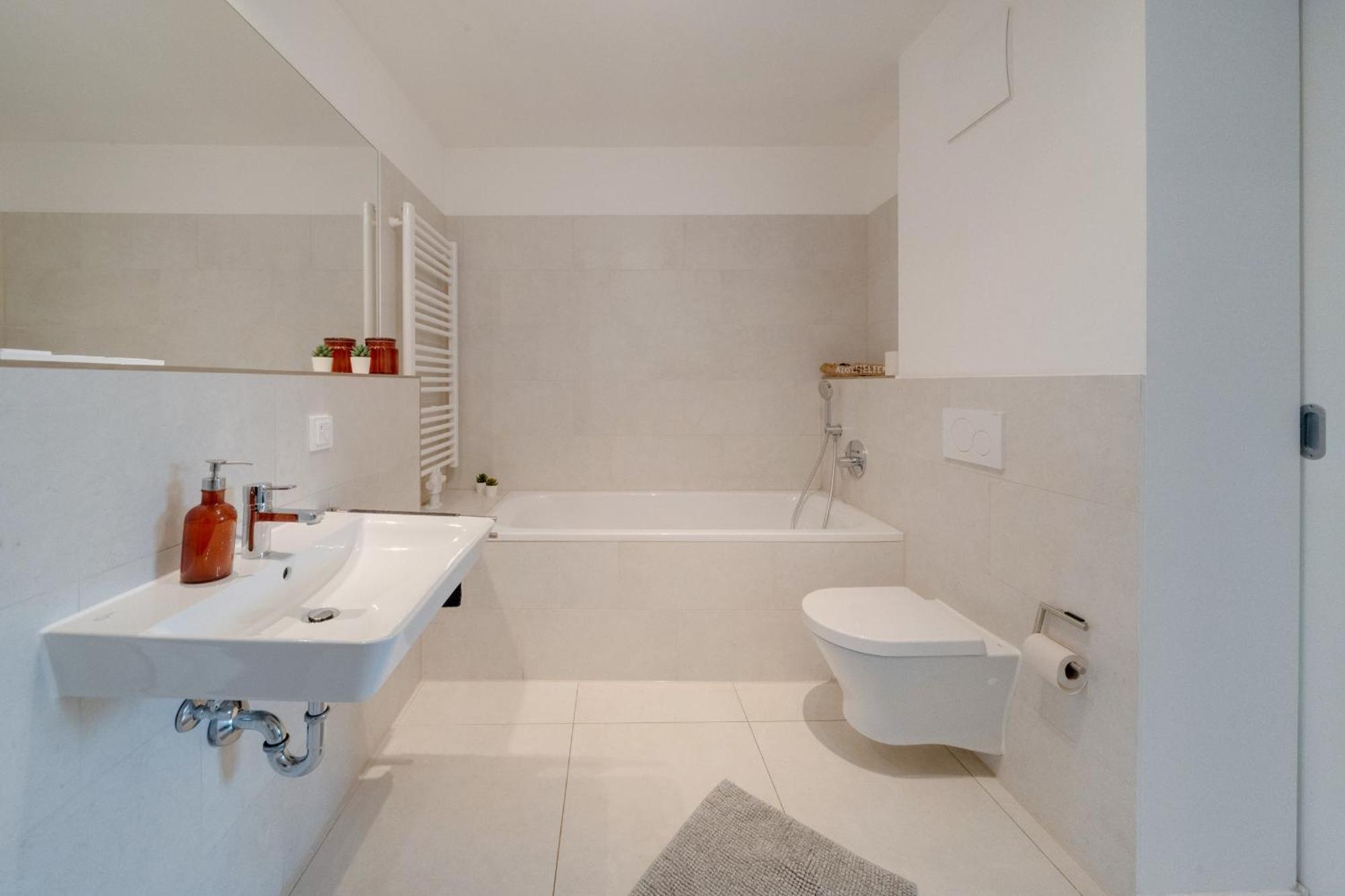 Neu-Luxus Apartment-Zentral In Altstadt-65-80Qm Augsburg Eksteriør bilde